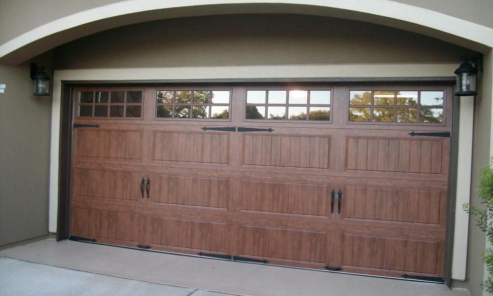 garage door in the San Diego